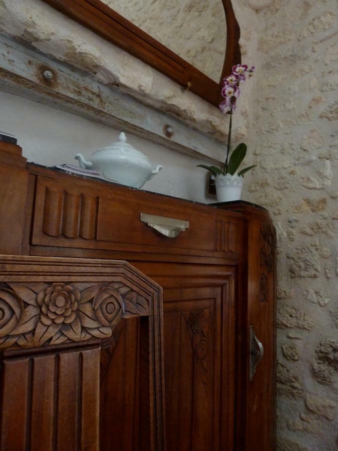 לינה וארוחת בוקר Vérac La Grange D'Oustaud מראה חיצוני תמונה